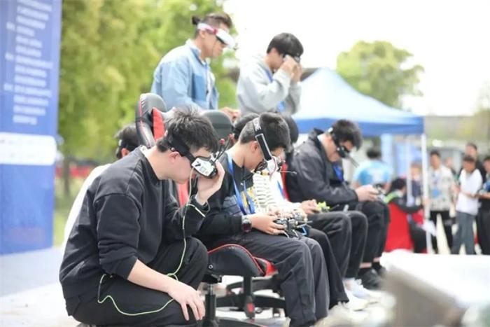 江苏无锡：“低空经济”腾飞，“飞手”职业成就业新风口(图3)