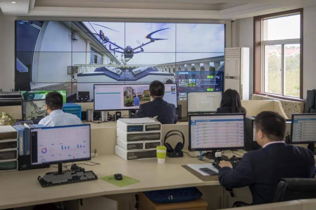 2024上海新一轮低空经济起飞 产业链走向“天空之城”大目标 利好未来就业前景(图2)